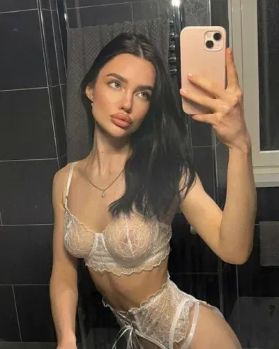 Вика, 23 года